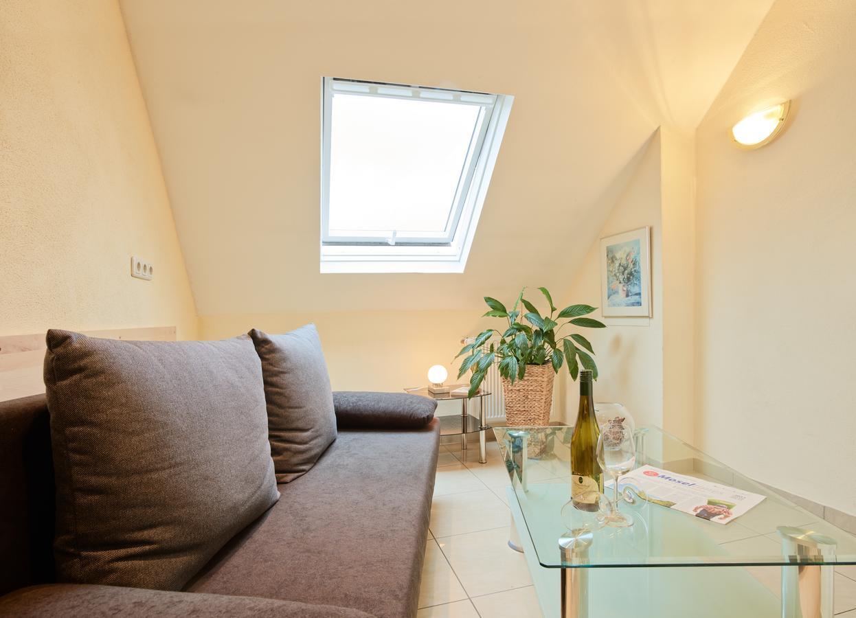 Gaestehaus Alexanderhof 라이웬 외부 사진