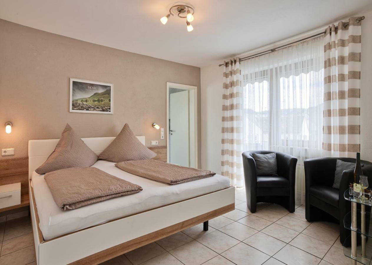 Gaestehaus Alexanderhof 라이웬 외부 사진